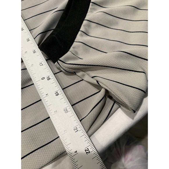 Smitty Basketball Officials Grey Elite V-Neck Pinstripes with Side Panel Size XL - Picture 5 of 6